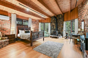 Birch Suite - Rocky Creek Art Garden Olinda